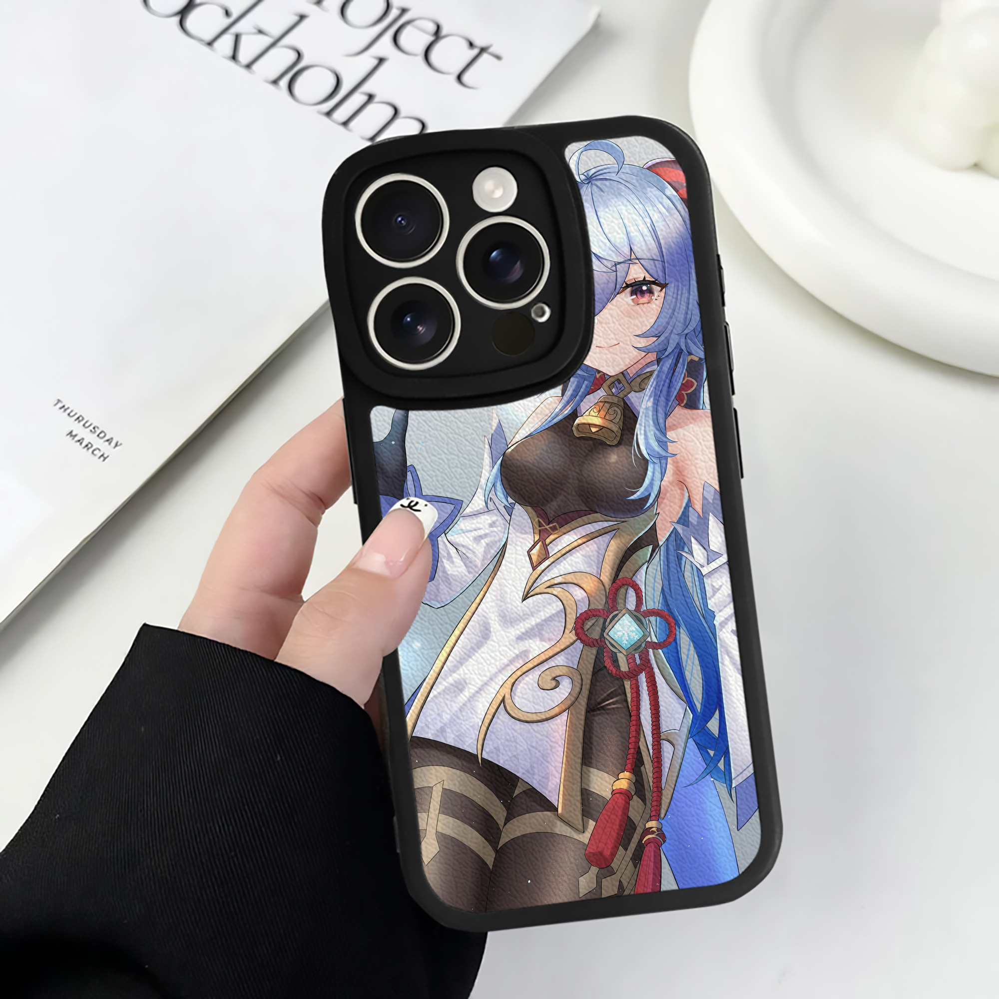 げんし神 genshin 【iPhone 16シリーズ対応】シリコンスマホケース（レザー調） 材質：シリコン